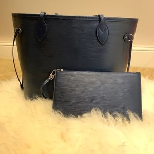 LOUIS VUITTON Neverfull